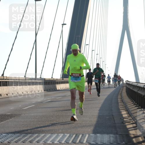 03.10.2025 - Köhlbrandbrückenlauf Yannick Fuchs http://msf.ph/oto/9136328 03.10.2025 08:20:07 Position 2  meine-sportfotos.de