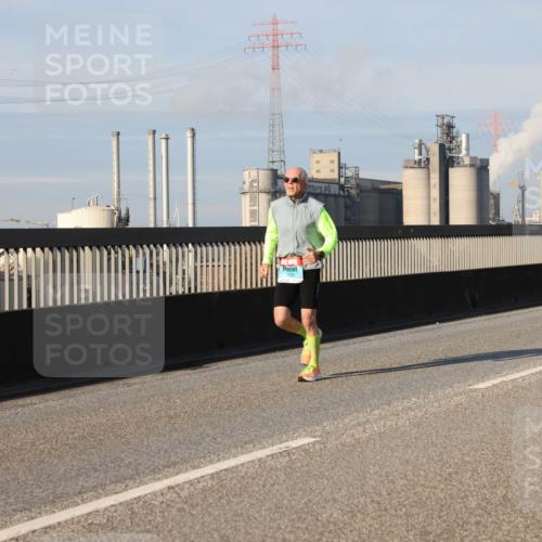03.10.2025 - Köhlbrandbrückenlauf Lena Gebhardt http://msf.ph/oto/9136370 03.10.2025 09:54:16 Position 2 1642 meine-sportfotos.de