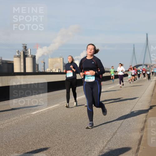 03.10.2025 - Köhlbrandbrückenlauf Lena Gebhardt http://msf.ph/oto/9136437 03.10.2025 09:54:19 Position 2 1654 meine-sportfotos.de