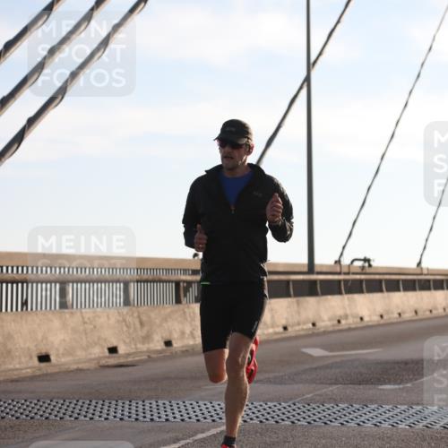 03.10.2025 - Köhlbrandbrückenlauf Yannick Fuchs http://msf.ph/oto/9136479 03.10.2025 08:20:14 Position 2  meine-sportfotos.de