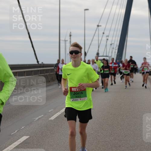 03.10.2025 - Köhlbrandbrückenlauf Jannik Wohlers http://msf.ph/oto/9136502 03.10.2025 16:07:03 Position 1 9212, 9083 meine-sportfotos.de