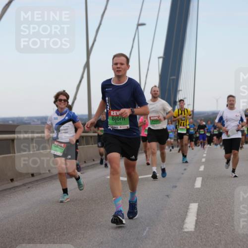 03.10.2025 - Köhlbrandbrückenlauf Jannik Wohlers http://msf.ph/oto/9136536 03.10.2025 15:24:40 Position 1 7056, 7610 meine-sportfotos.de