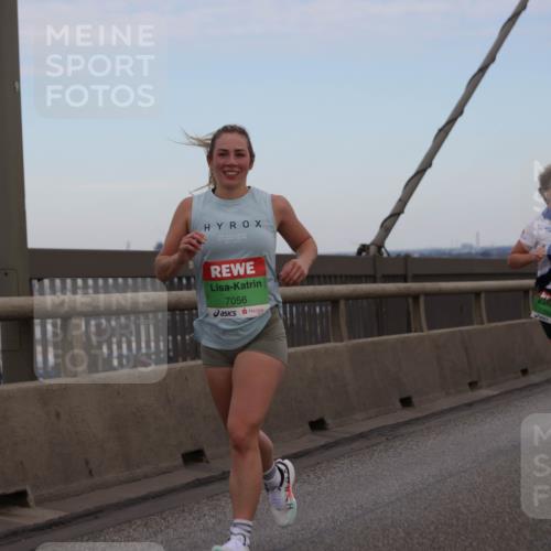 03.10.2025 - Köhlbrandbrückenlauf Jannik Wohlers http://msf.ph/oto/9136566 03.10.2025 15:24:41 Position 1 7056, 7610 meine-sportfotos.de