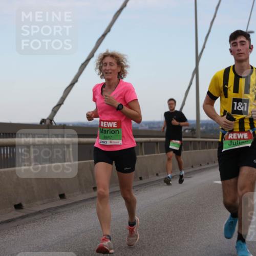 03.10.2025 - Köhlbrandbrückenlauf Jannik Wohlers http://msf.ph/oto/9136808 03.10.2025 15:24:47 Position 1 8847, 1, 1 meine-sportfotos.de