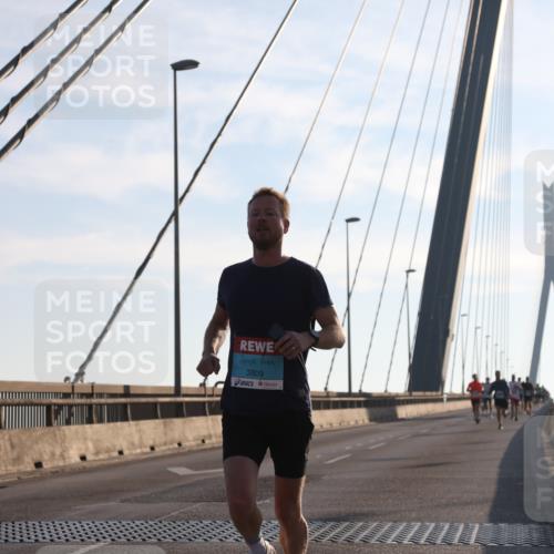 03.10.2025 - Köhlbrandbrückenlauf Yannick Fuchs http://msf.ph/oto/9136886 03.10.2025 08:20:43 Position 2 3809 meine-sportfotos.de