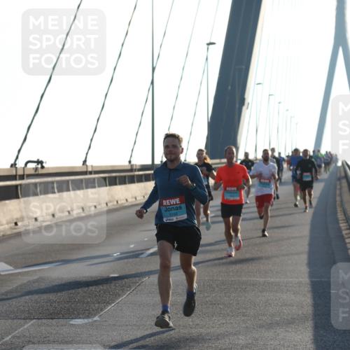 03.10.2025 - Köhlbrandbrückenlauf Yannick Fuchs http://msf.ph/oto/9136926 03.10.2025 08:20:50 Position 2 3350 meine-sportfotos.de