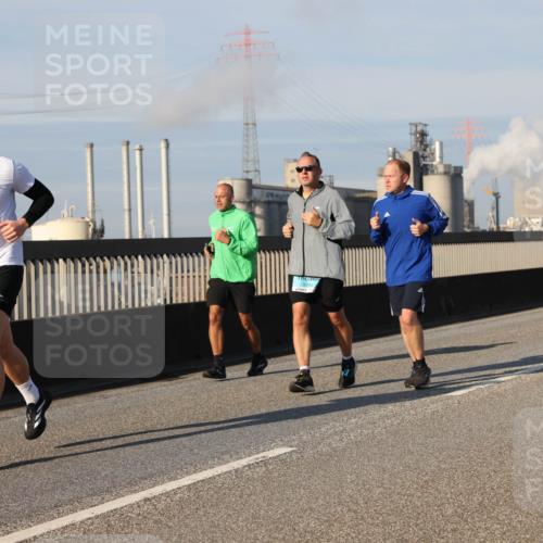 03.10.2025 - Köhlbrandbrückenlauf Lena Gebhardt http://msf.ph/oto/9136963 03.10.2025 09:54:47 Position 2 3157 meine-sportfotos.de
