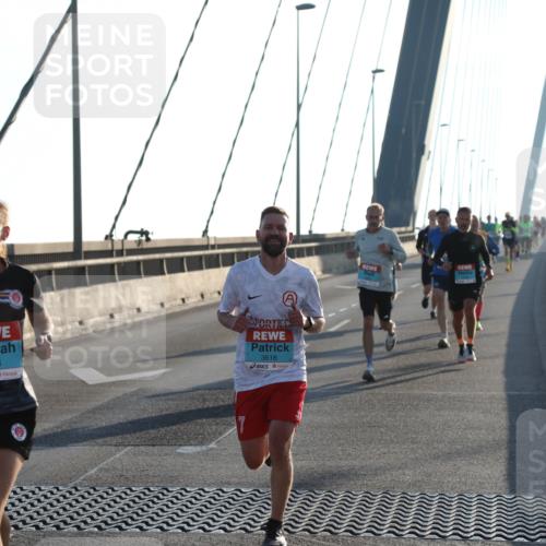 03.10.2025 - Köhlbrandbrückenlauf Yannick Fuchs http://msf.ph/oto/9137003 03.10.2025 08:20:54 Position 2 3008, 3618 meine-sportfotos.de