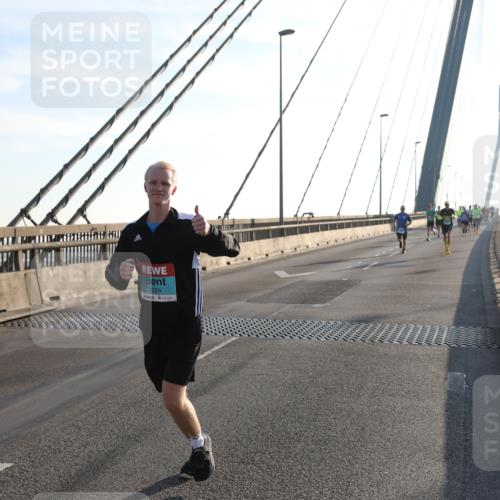 03.10.2025 - Köhlbrandbrückenlauf Yannick Fuchs http://msf.ph/oto/9137110 03.10.2025 08:21:00 Position 2 1029 meine-sportfotos.de