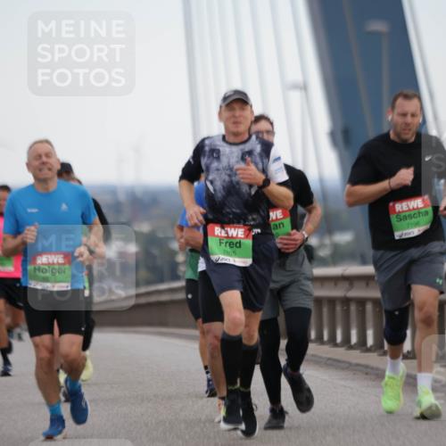 03.10.2025 - Köhlbrandbrückenlauf Jannik Wohlers http://msf.ph/oto/9137242 03.10.2025 15:25:00 Position 1 6813, 7805, 7196, 7226 meine-sportfotos.de