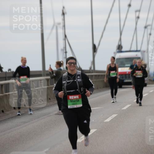 03.10.2025 - Köhlbrandbrückenlauf Jannik Wohlers http://msf.ph/oto/9137281 03.10.2025 16:07:32 Position 1 8510 meine-sportfotos.de