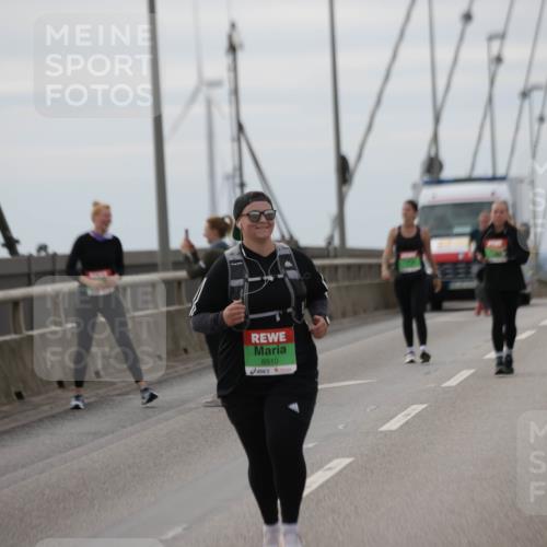 03.10.2025 - Köhlbrandbrückenlauf Jannik Wohlers http://msf.ph/oto/9137292 03.10.2025 16:07:32 Position 1 8510 meine-sportfotos.de