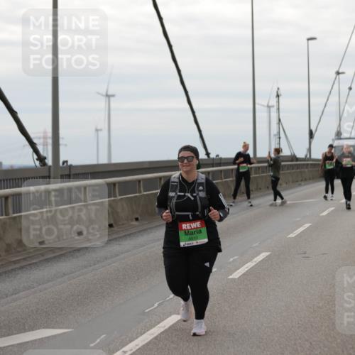 03.10.2025 - Köhlbrandbrückenlauf Jannik Wohlers http://msf.ph/oto/9137329 03.10.2025 16:07:34 Position 1 8510 meine-sportfotos.de