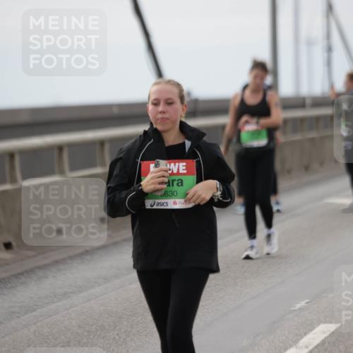 03.10.2025 - Köhlbrandbrückenlauf Jannik Wohlers http://msf.ph/oto/9137397 03.10.2025 16:07:41 Position 1 630 meine-sportfotos.de