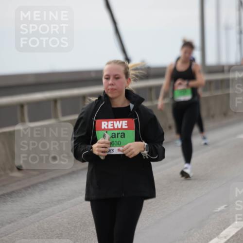 03.10.2025 - Köhlbrandbrückenlauf Jannik Wohlers http://msf.ph/oto/9137408 03.10.2025 16:07:41 Position 1 630 meine-sportfotos.de