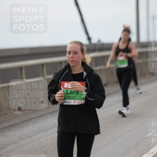 03.10.2025 - Köhlbrandbrückenlauf Jannik Wohlers http://msf.ph/oto/9137417 03.10.2025 16:07:41 Position 1 8630 meine-sportfotos.de
