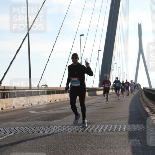 03.10.2025 - Köhlbrandbrückenlauf Yannick Fuchs http://msf.ph/oto/9137435 03.10.2025 08:21:21 Position 2 1019 meine-sportfotos.de