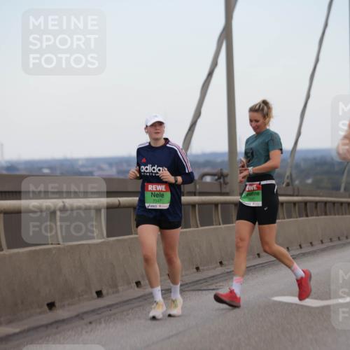 03.10.2025 - Köhlbrandbrückenlauf Jannik Wohlers http://msf.ph/oto/9137537 03.10.2025 15:25:07 Position 1 7547, 9347, 70809 meine-sportfotos.de