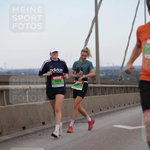 03.10.2025 - Köhlbrandbrückenlauf Jannik Wohlers http://msf.ph/oto/9137549 03.10.2025 15:25:08 Position 1 7547, 9347, 7365 meine-sportfotos.de