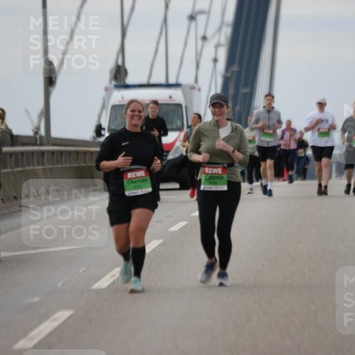03.10.2025 - Köhlbrandbrückenlauf Jannik Wohlers http://msf.ph/oto/9137591 03.10.2025 16:07:49 Position 1 8721 meine-sportfotos.de