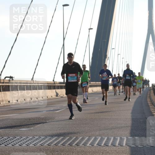 03.10.2025 - Köhlbrandbrückenlauf Yannick Fuchs http://msf.ph/oto/9137614 03.10.2025 08:21:35 Position 2  meine-sportfotos.de