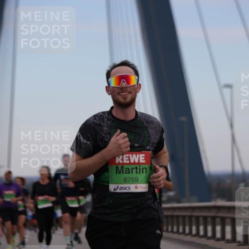 03.10.2025 - Köhlbrandbrückenlauf Jannik Wohlers http://msf.ph/oto/9137681 03.10.2025 15:25:12 Position 1 8769 meine-sportfotos.de