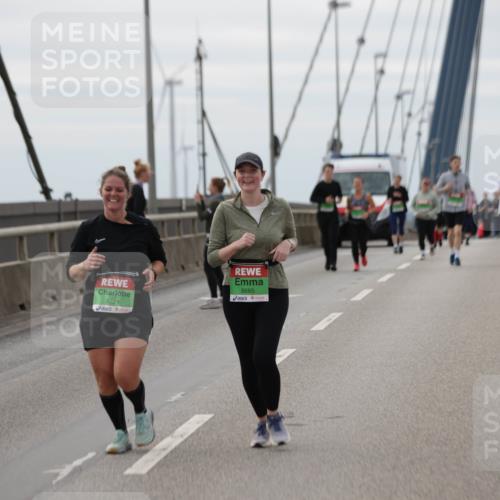03.10.2025 - Köhlbrandbrückenlauf Jannik Wohlers http://msf.ph/oto/9137688 03.10.2025 16:07:54 Position 1 8721, 8685 meine-sportfotos.de