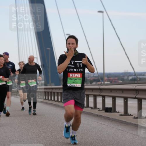 03.10.2025 - Köhlbrandbrückenlauf Jannik Wohlers http://msf.ph/oto/9137758 03.10.2025 15:25:15 Position 1 711, 9405 meine-sportfotos.de