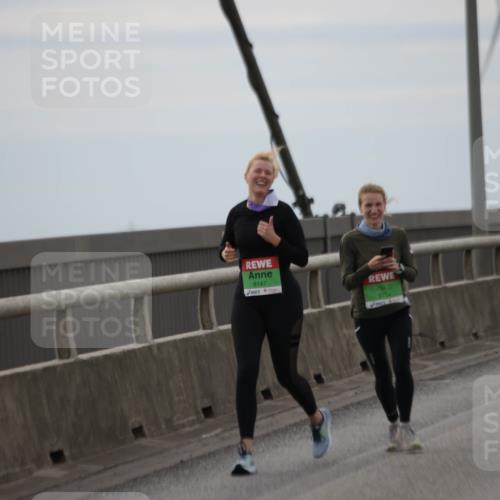 03.10.2025 - Köhlbrandbrückenlauf Jannik Wohlers http://msf.ph/oto/9137772 03.10.2025 16:07:59 Position 1 8147, 9714 meine-sportfotos.de