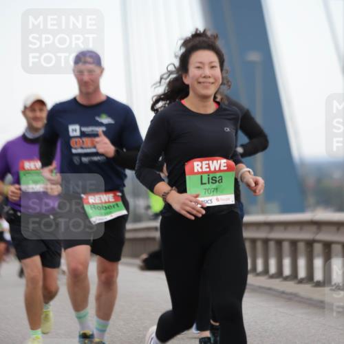 03.10.2025 - Köhlbrandbrückenlauf Jannik Wohlers http://msf.ph/oto/9137779 03.10.2025 15:25:16 Position 1 7071 meine-sportfotos.de