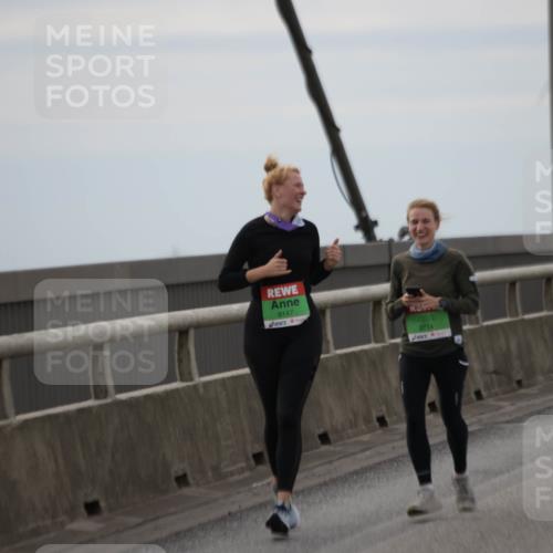 03.10.2025 - Köhlbrandbrückenlauf Jannik Wohlers http://msf.ph/oto/9137794 03.10.2025 16:08:00 Position 1 8147, 9714 meine-sportfotos.de