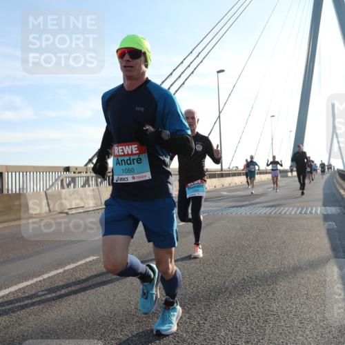 03.10.2025 - Köhlbrandbrückenlauf Yannick Fuchs http://msf.ph/oto/9137842 03.10.2025 08:21:51 Position 2 1050 meine-sportfotos.de