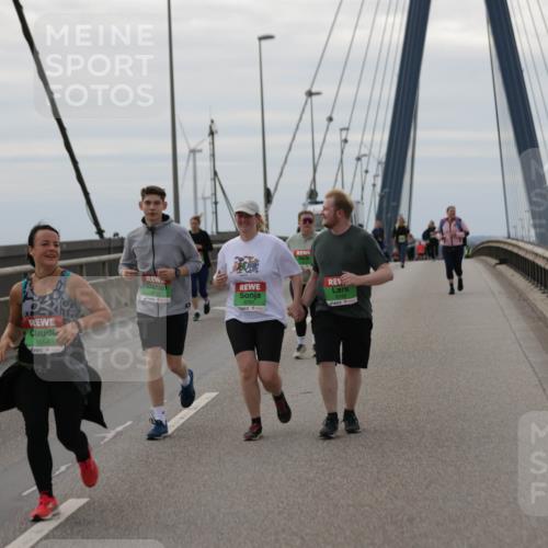 03.10.2025 - Köhlbrandbrückenlauf Jannik Wohlers http://msf.ph/oto/9137919 03.10.2025 16:08:07 Position 1 9554, 8751, 8749 meine-sportfotos.de