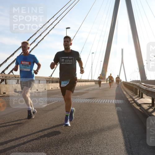 03.10.2025 - Köhlbrandbrückenlauf Yannick Fuchs http://msf.ph/oto/9137972 03.10.2025 08:22:00 Position 2 1030, 2024, 44, 1860, 322 meine-sportfotos.de