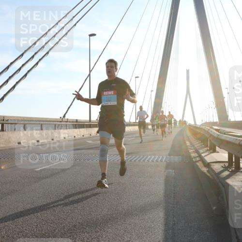 03.10.2025 - Köhlbrandbrückenlauf Yannick Fuchs http://msf.ph/oto/9138023 03.10.2025 08:22:06 Position 2 3763 meine-sportfotos.de