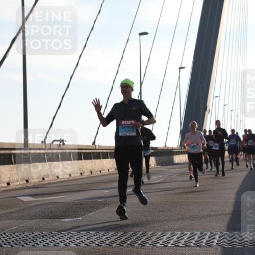 03.10.2025 - Köhlbrandbrückenlauf Yannick Fuchs http://msf.ph/oto/9138178 03.10.2025 08:22:20 Position 2 1103 meine-sportfotos.de