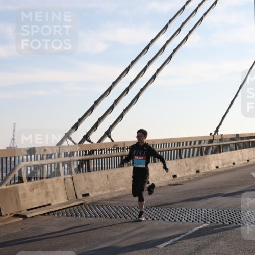 03.10.2025 - Köhlbrandbrückenlauf Yannick Fuchs http://msf.ph/oto/9138364 03.10.2025 08:22:33 Position 2 3376 meine-sportfotos.de