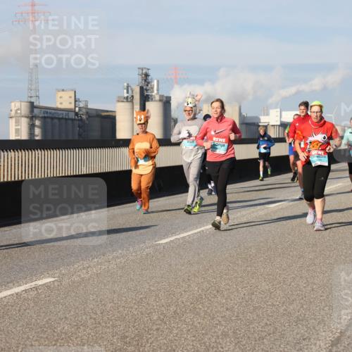 03.10.2025 - Köhlbrandbrückenlauf Lena Gebhardt http://msf.ph/oto/9138488 03.10.2025 09:56:12 Position 2  meine-sportfotos.de