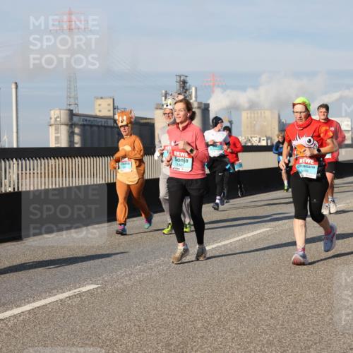 03.10.2025 - Köhlbrandbrückenlauf Lena Gebhardt http://msf.ph/oto/9138504 03.10.2025 09:56:13 Position 2 1431, 3699 meine-sportfotos.de