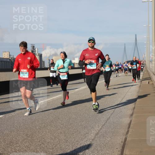 03.10.2025 - Köhlbrandbrückenlauf Lena Gebhardt http://msf.ph/oto/9138556 03.10.2025 09:56:16 Position 2 1456, 1337 meine-sportfotos.de