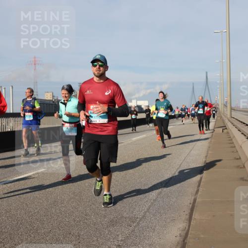 03.10.2025 - Köhlbrandbrückenlauf Lena Gebhardt http://msf.ph/oto/9138578 03.10.2025 09:56:17 Position 2 1456, 1770 meine-sportfotos.de