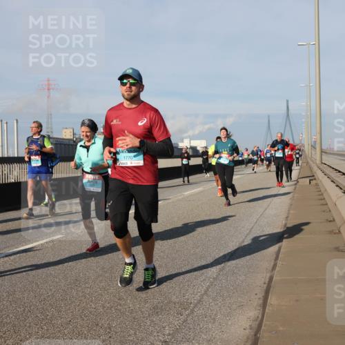 03.10.2025 - Köhlbrandbrückenlauf Lena Gebhardt http://msf.ph/oto/9138582 03.10.2025 09:56:18 Position 2 1456, 1770 meine-sportfotos.de