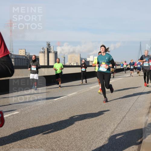 03.10.2025 - Köhlbrandbrückenlauf Lena Gebhardt http://msf.ph/oto/9138595 03.10.2025 09:56:18 Position 2  meine-sportfotos.de