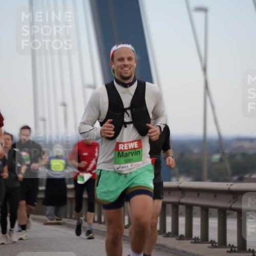 03.10.2025 - Köhlbrandbrückenlauf Jannik Wohlers http://msf.ph/oto/9138608 03.10.2025 15:28:28 Position 1 7769, 9261 meine-sportfotos.de