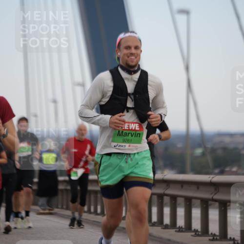 03.10.2025 - Köhlbrandbrückenlauf Jannik Wohlers http://msf.ph/oto/9138615 03.10.2025 15:28:29 Position 1 7769, 9261 meine-sportfotos.de