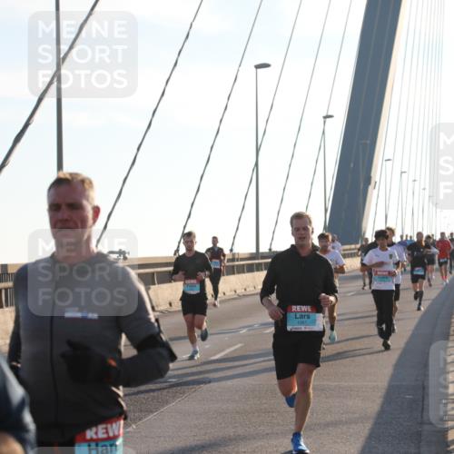 03.10.2025 - Köhlbrandbrückenlauf Yannick Fuchs http://msf.ph/oto/9138622 03.10.2025 08:22:58 Position 2 1067 meine-sportfotos.de