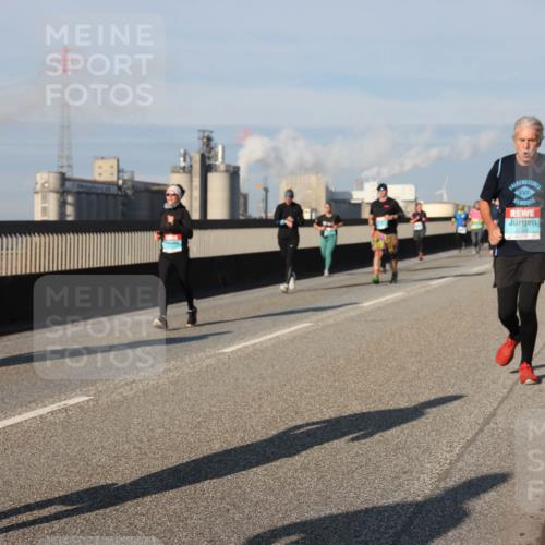 03.10.2025 - Köhlbrandbrückenlauf Lena Gebhardt http://msf.ph/oto/9138650 03.10.2025 09:56:21 Position 2 2110 meine-sportfotos.de