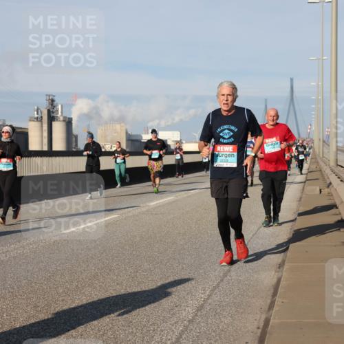 03.10.2025 - Köhlbrandbrückenlauf Lena Gebhardt http://msf.ph/oto/9138657 03.10.2025 09:56:21 Position 2 2699 meine-sportfotos.de