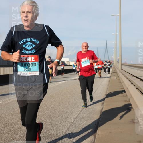 03.10.2025 - Köhlbrandbrückenlauf Lena Gebhardt http://msf.ph/oto/9138692 03.10.2025 09:56:23 Position 2 2699, 148 meine-sportfotos.de