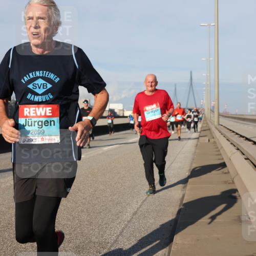 03.10.2025 - Köhlbrandbrückenlauf Lena Gebhardt http://msf.ph/oto/9138693 03.10.2025 09:56:23 Position 2 2699 meine-sportfotos.de